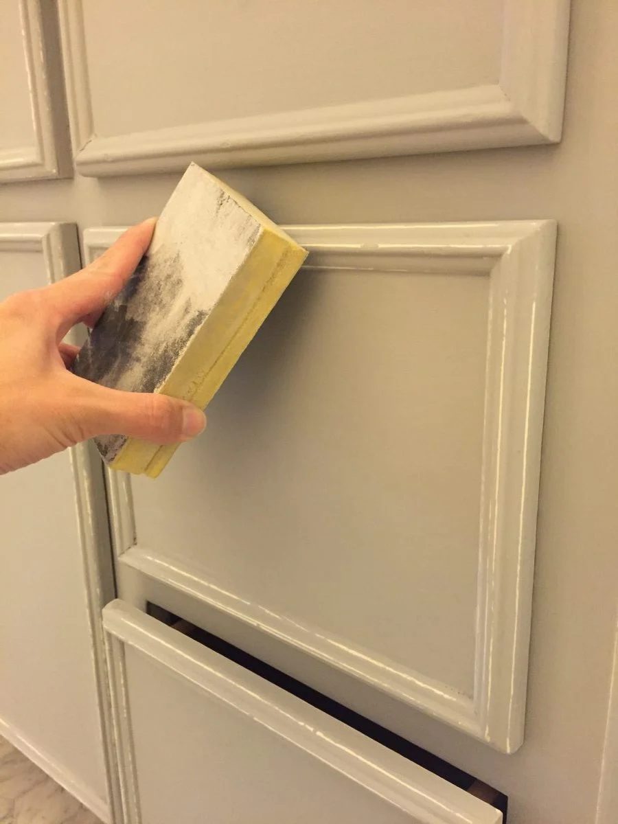 No sanding or priming! Chalk Paint® bathroom vanity makeover (and full bath renovation) on @Bekob