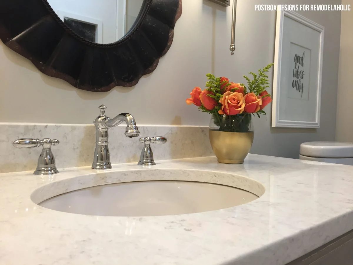 striking! Bath makeover using Chalk Paint® to update a vanity @Bekob