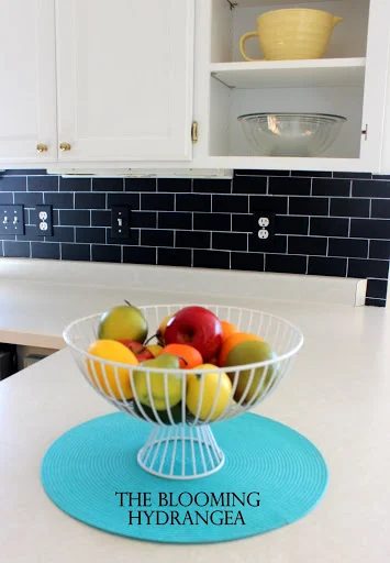 chalkboard brick kitchen backsplash, Blooming Hydrangea