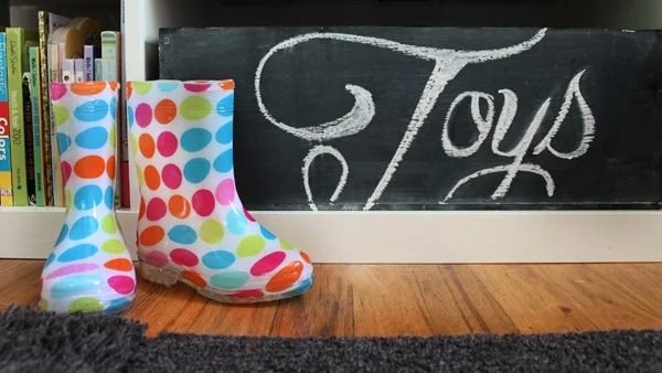chalkboar toy box storage