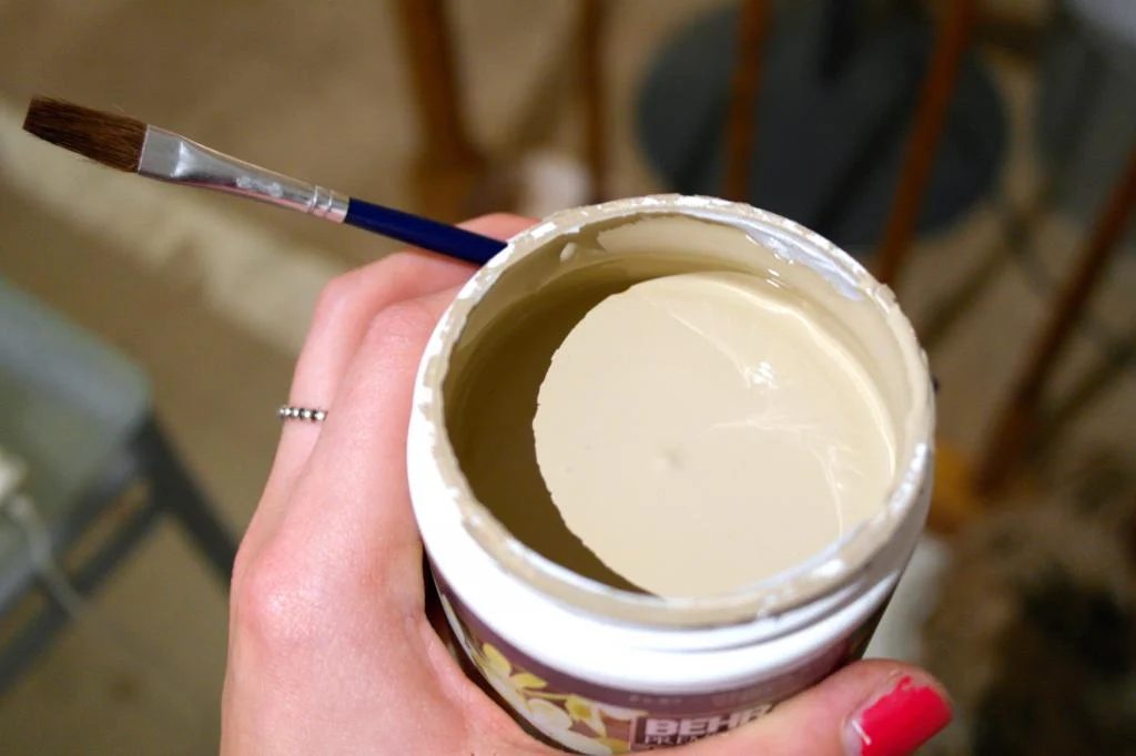 painting an old floor lamp, Sypsie Designs featured on Bekob