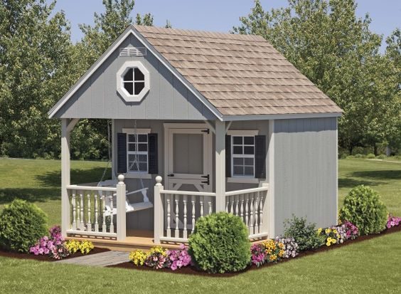 Tips and inspiration for a charming and cute child's playhouse via Bekob.com