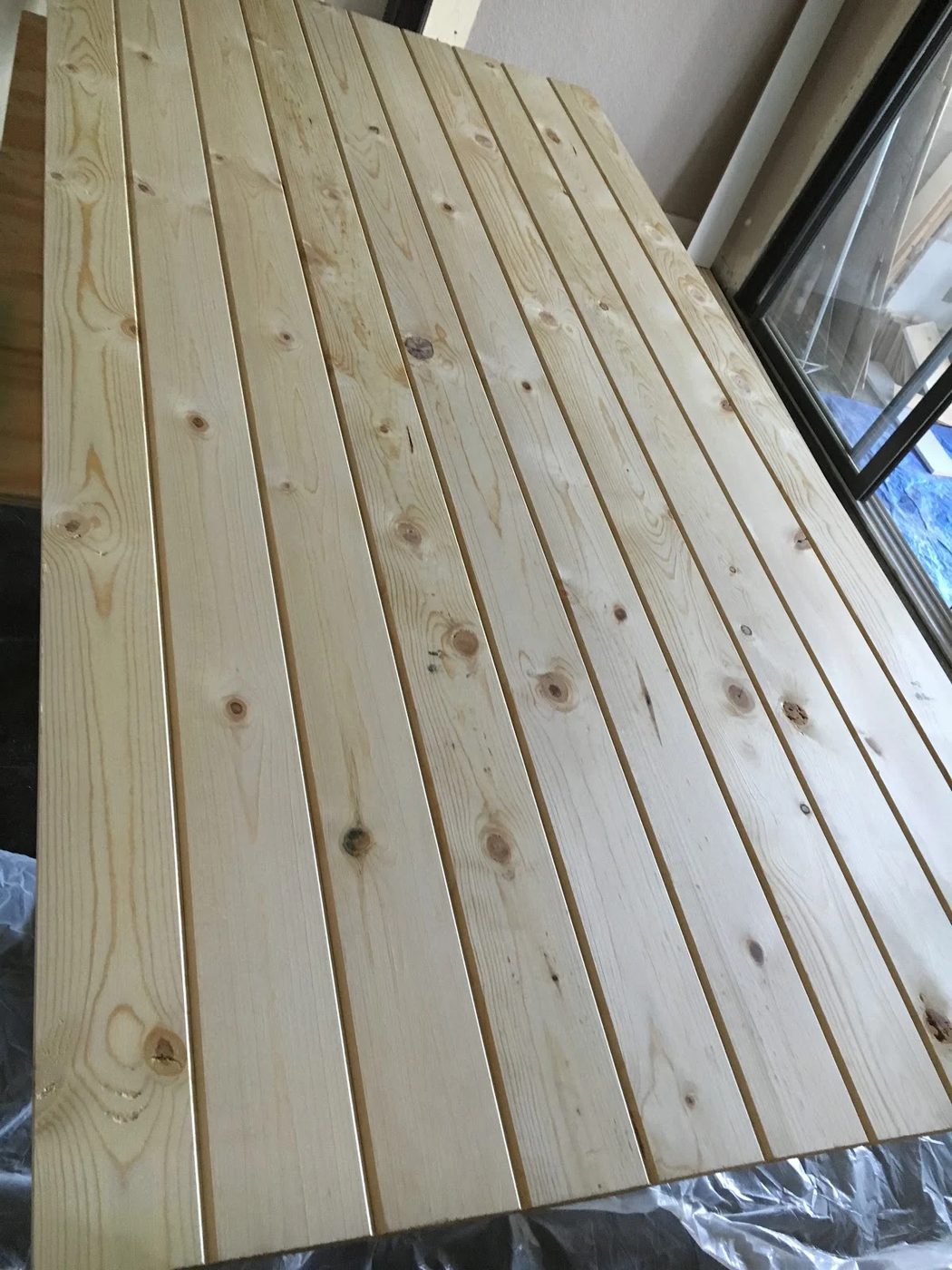 quickly-transform-your-room-with-this-walkthrough-for-a-sliding-barn-door-over-inspired-featured-on-Bekob