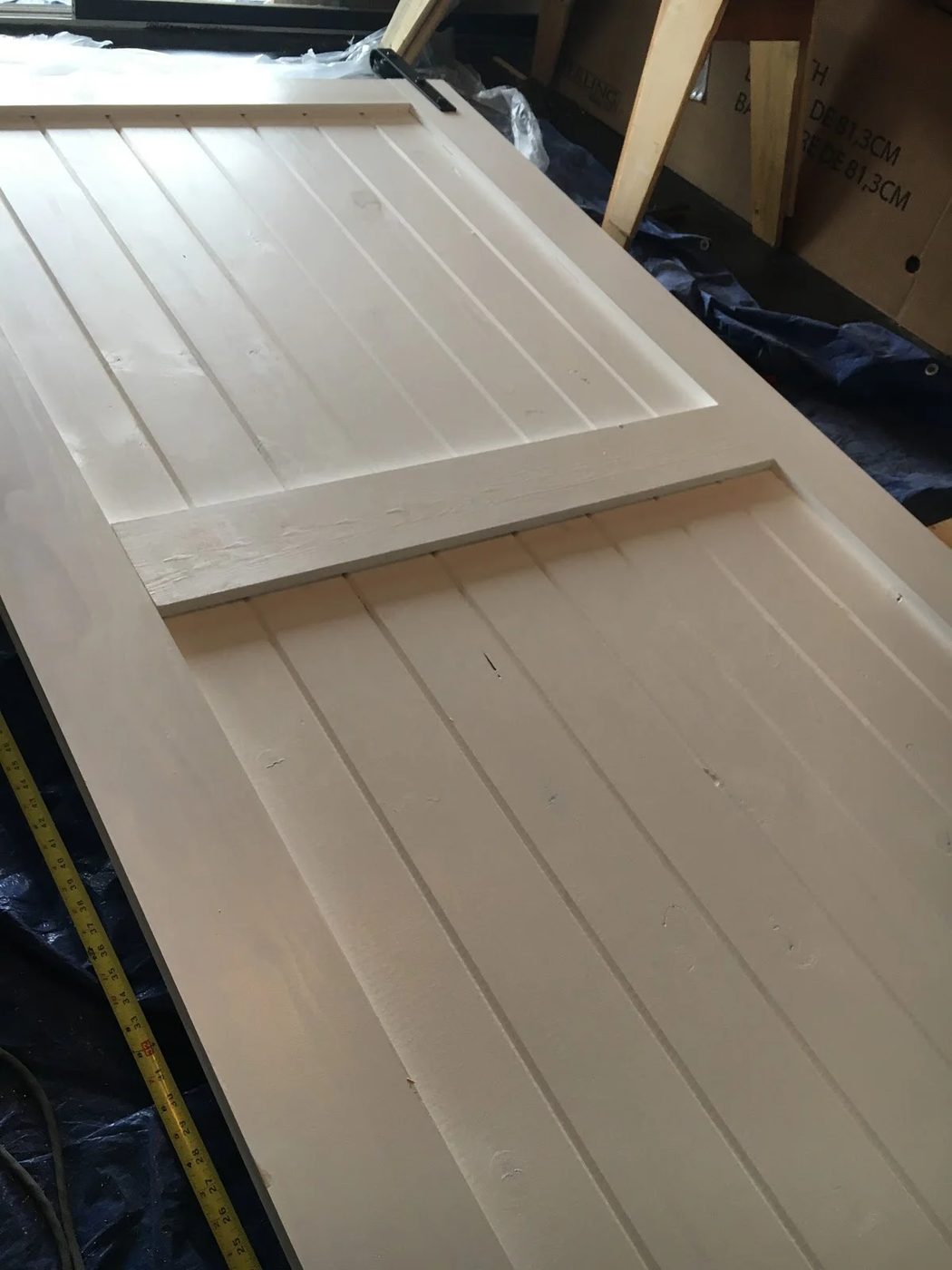 transform-a-room-by-building-your-own-sliding-barn-door-over-inspired-featured-on-Bekob