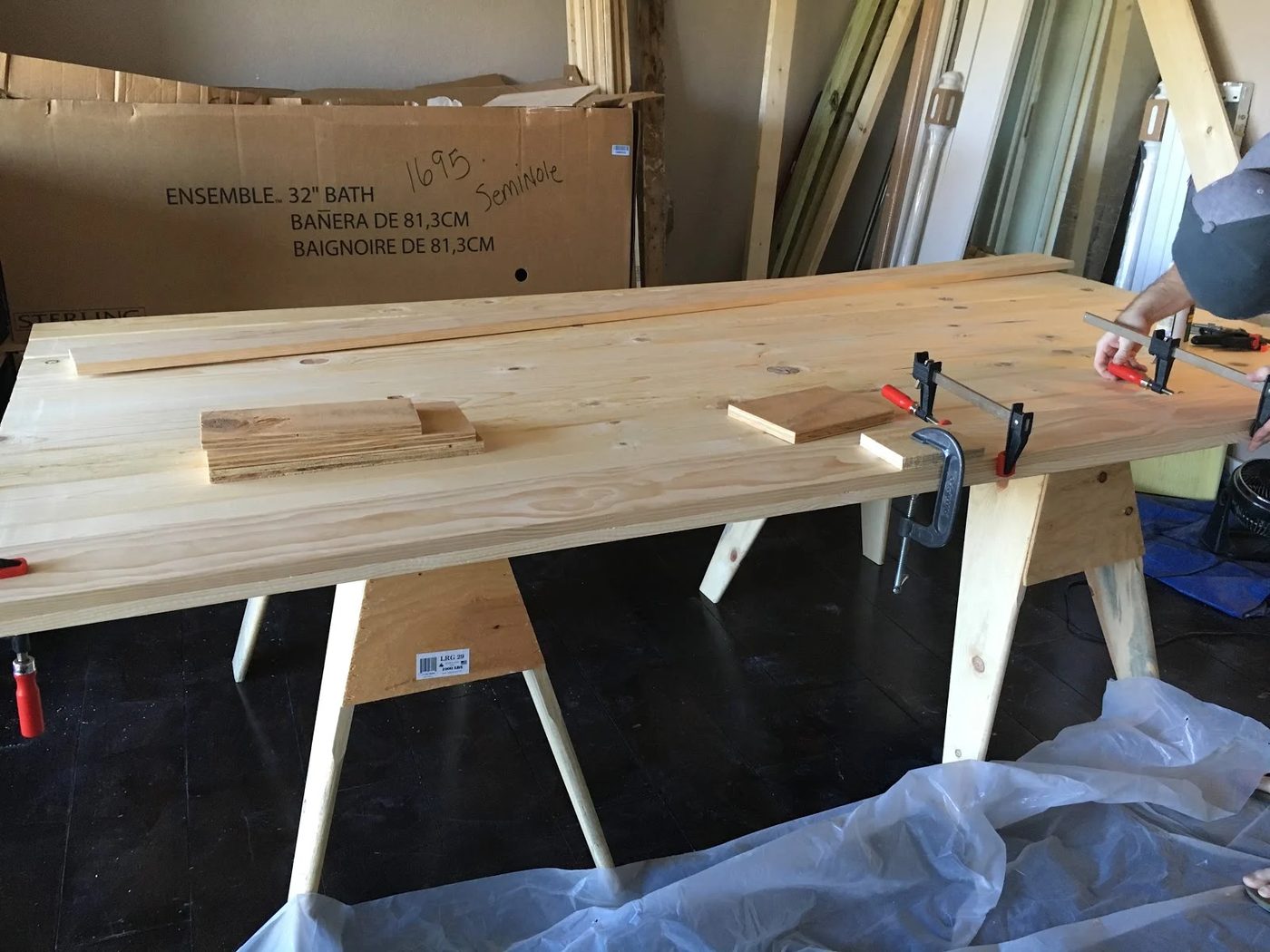 walkthrough-for-the-simplest-handmade-sliding-barn-door-ever-over-inspired-featured-on-Bekob