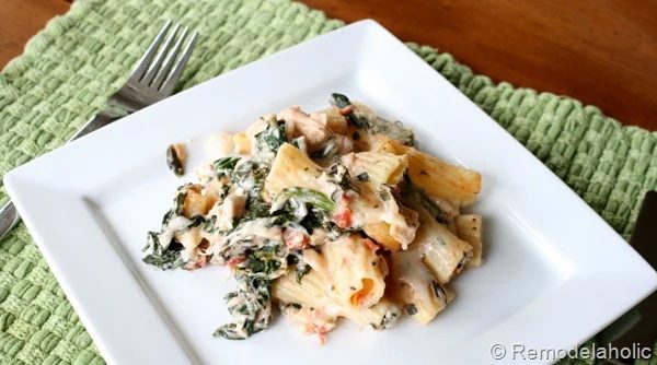 Cheesy Spinach and Chicken Bake