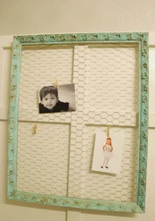 chicken wire frame for bathroom makeover, Vintage Romance featured on Bekob