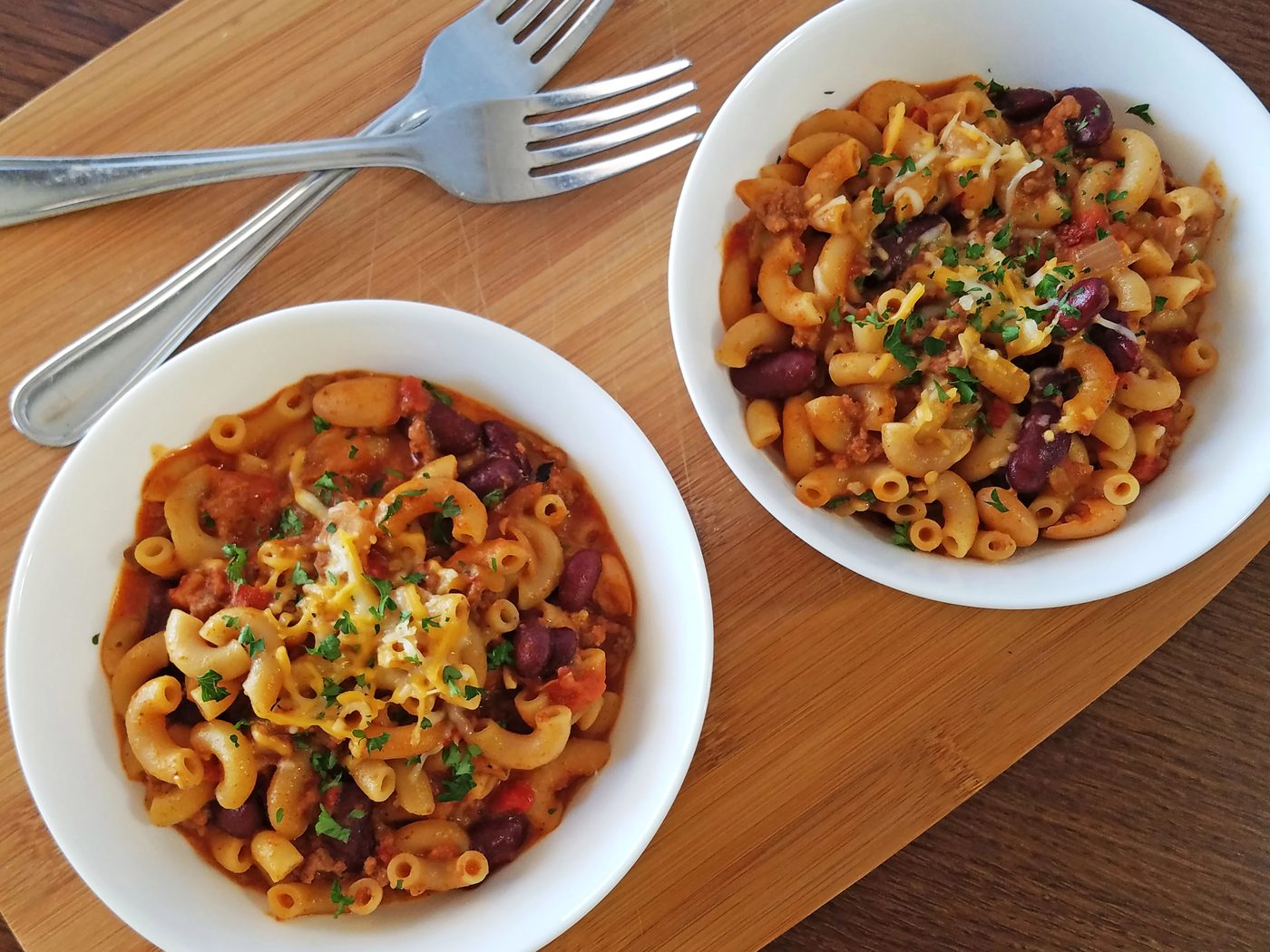 A yummy and delightful twist on chili mac that is ready in 20 minutes via Bekob.com