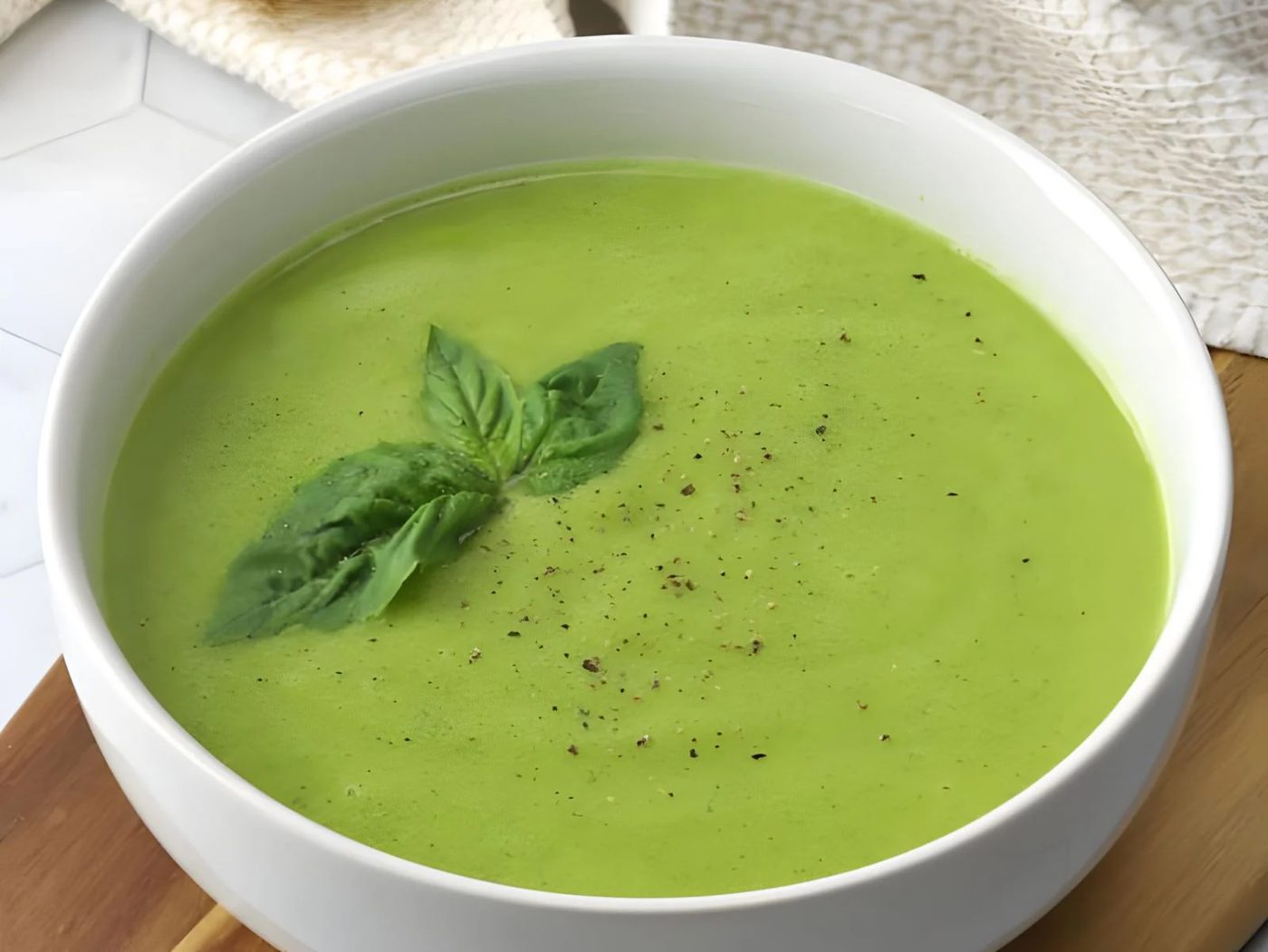 12a Bowl Of Zucchini Basil Soup 072134