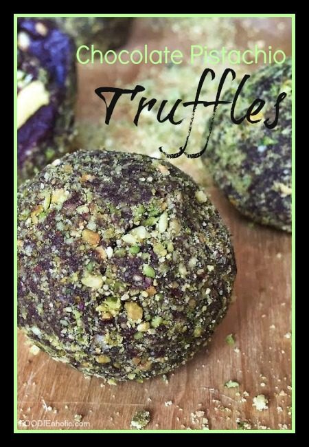 Chocolate Pistachio Truffles | FOODIEaholic.com #recipe #cooking #dessert #treats #bites #truffles #chocolate #pistachio