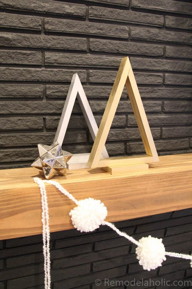 These little triangle trees are well fitted for my winter and Christmas decor! straightforward to make and in any color you want.
