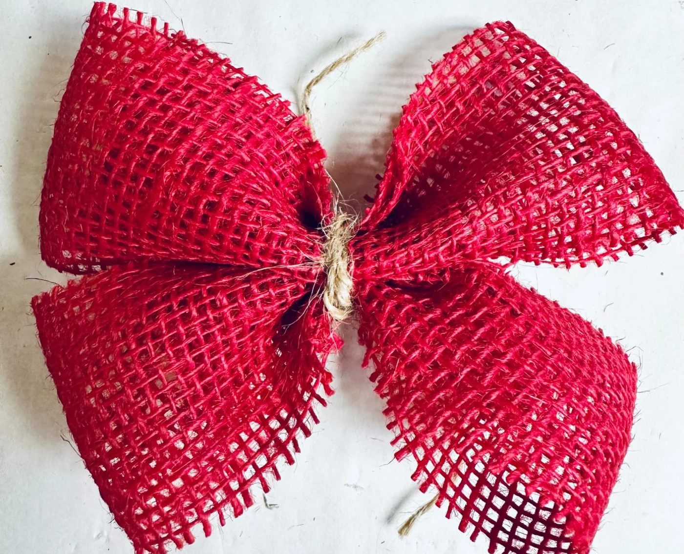 Handmade Christmas Dollar Tree Pizza Pan Wreath, Tie A Burlap Bow With Twine, Bekob