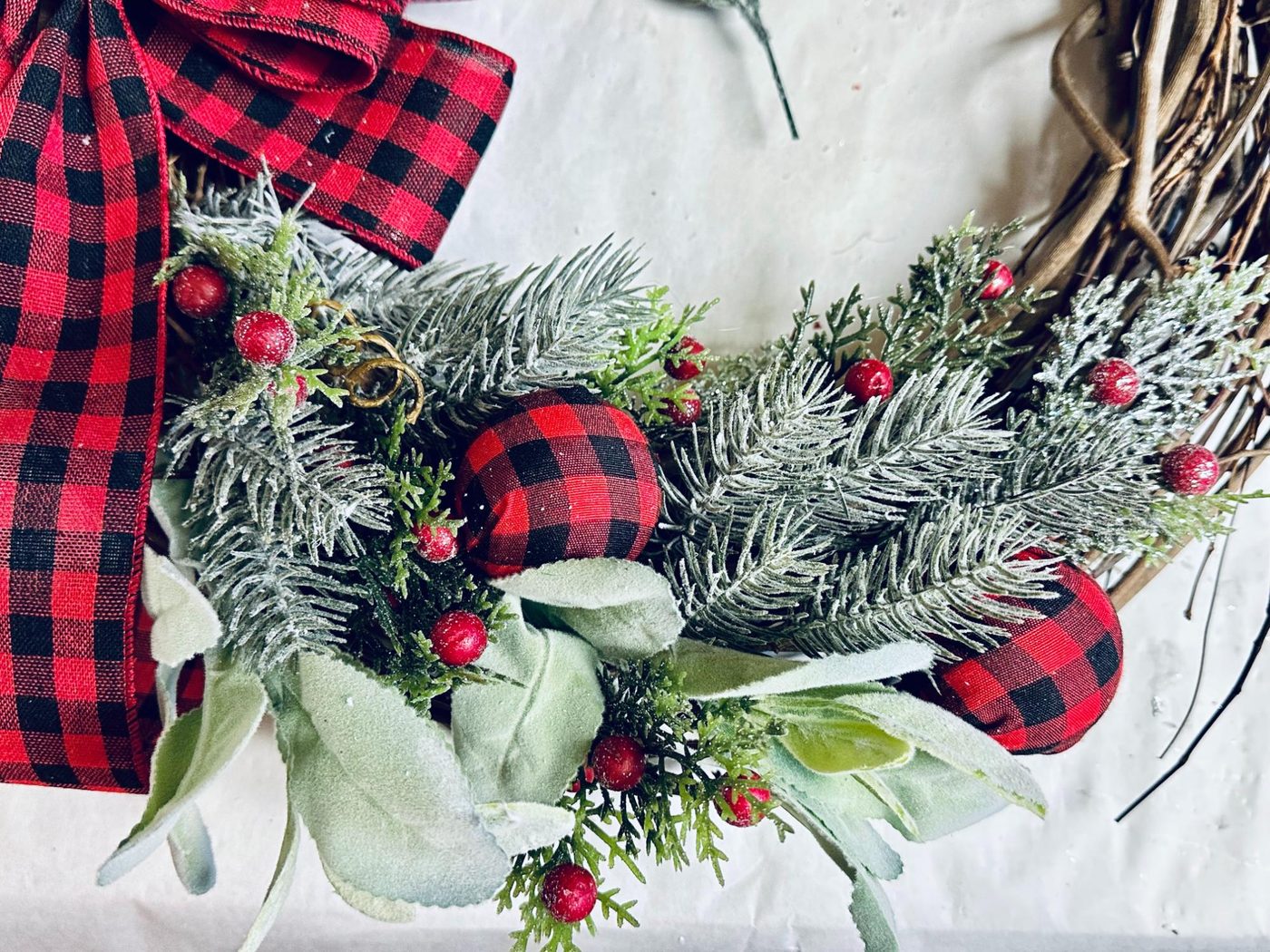 low-cost and straightforward Farmhouse Christmas Wreath Handmade