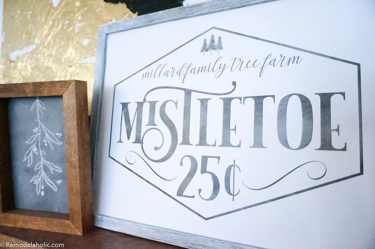 Custom Familiy Name Sign For Christmas, Mistletoe Family Tree Farm #Bekob