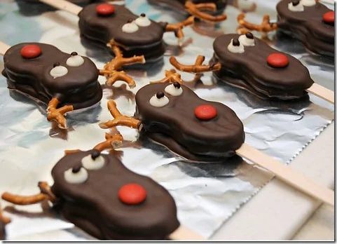 nutter-butter-reindeer-pops-christmas2