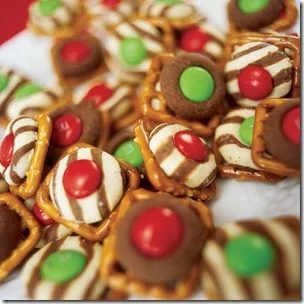 holiday-pretzel-treats-christmas-recipe