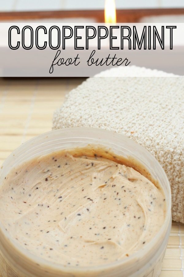 Need a last minute gift option? Or maybe just a little pampering for your feet after the holiday stress wraps up? Try this refreshing CocoPeppermint Foot Butter via @tipsaholic #pe