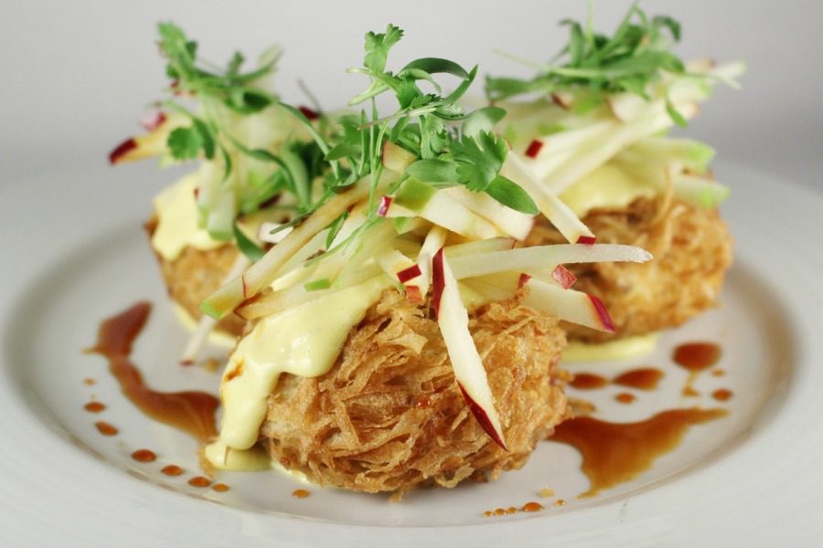 Cod and Potato Cakes | FOODIEaholic.com #recipe #cooking #appetizer #fish #cod #potato #potatocakes #holiday #Passover