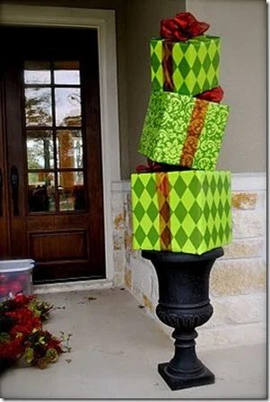 That Village House porch planter