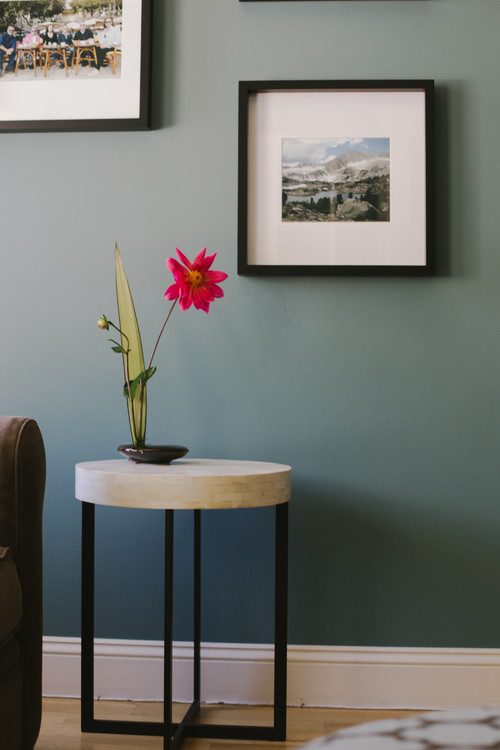 Wall color is Aegean Teal. Color Spotlight on Bekob Image via Nanette Wong