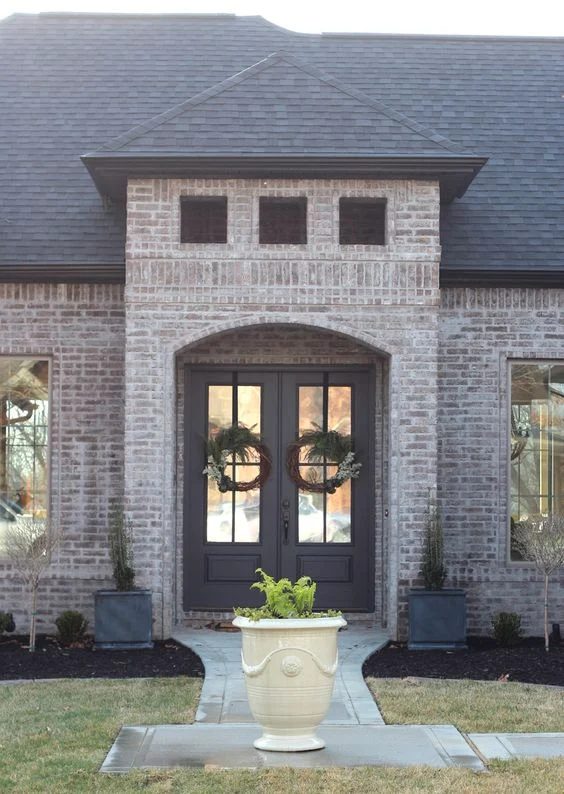Benjamin Moore Wrought Iron. Color Spotlight on Bekob.