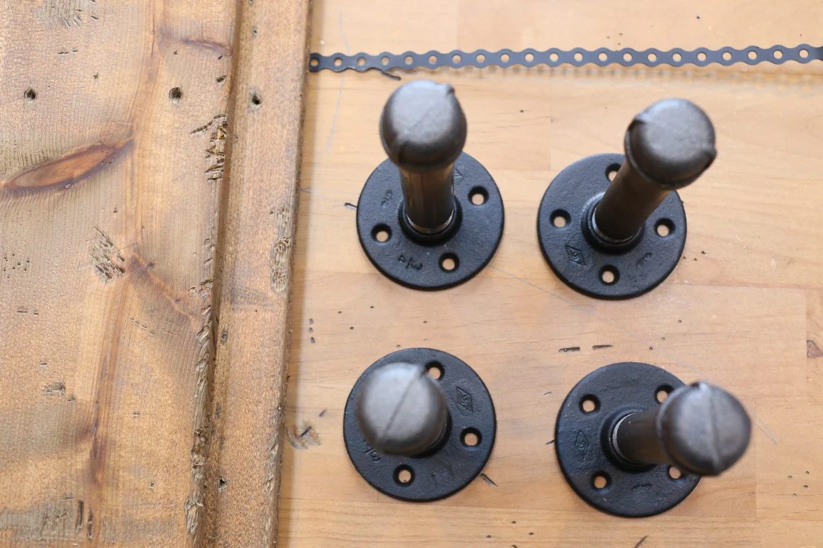 handmade-industrial-reclaimed-wood-shelves-with-pipe-brackets-3