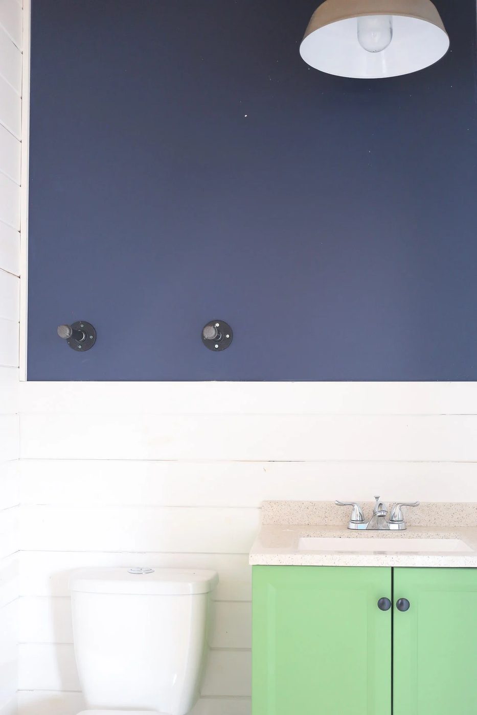 time-lapsediy-industrial-reclaimed-wood-shelves-with-pipe-brackets-3