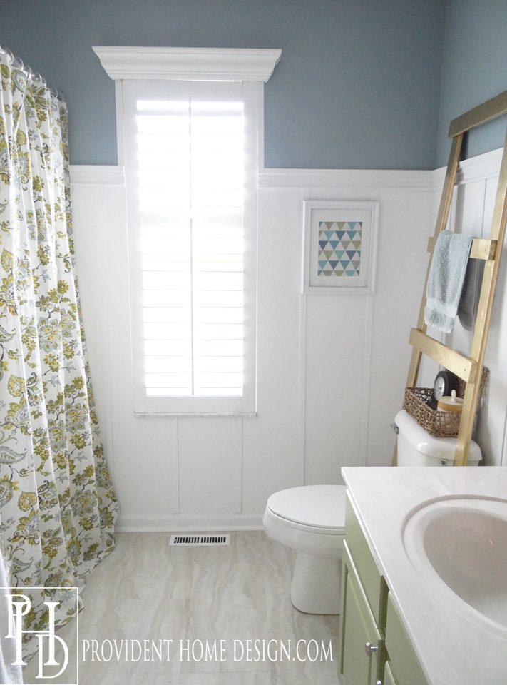 25 Inspiring and Colorful Bathroom Vanities via @tipsholic #bathroom #vanity #colorful #colors #homedecor