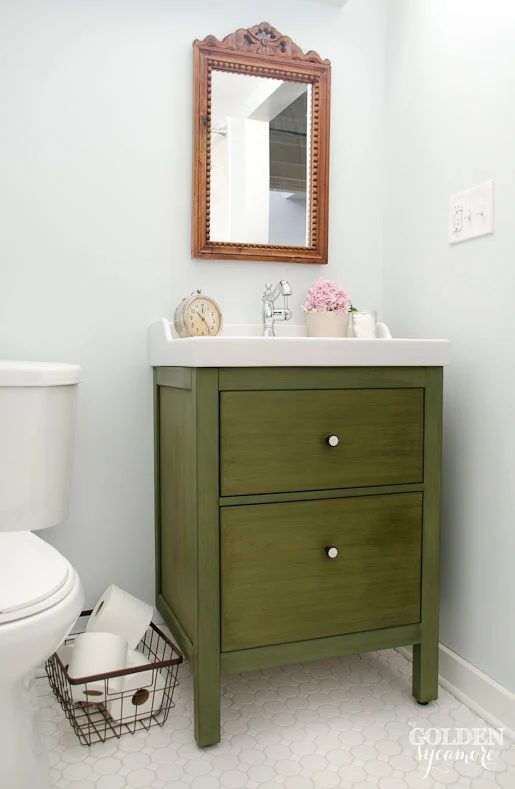 25 Inspiring and Colorful Bathroom Vanities via @tipsholic #bathroom #vanity #colorful #colors #homedecor