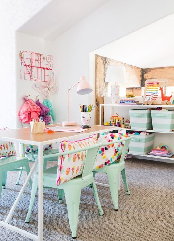 Colorful Girls Playroom Decoration and Inspiration
