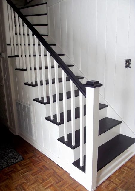 dramatic painted staircase makeover, Chapter37 on Bekob