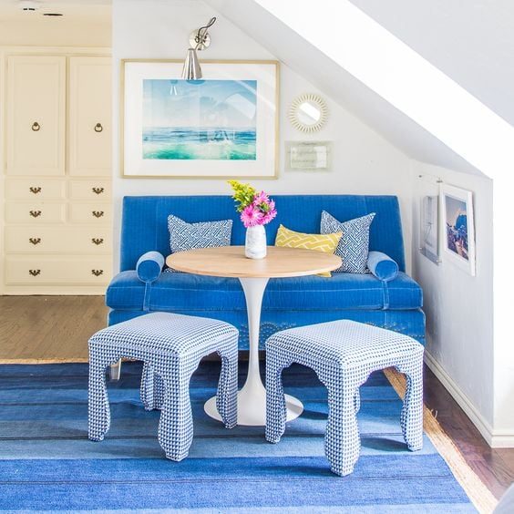 6 Tips to Decorating with Color in your Living Room Design