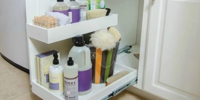Convenient and Space-Saving Cabinet Organizing options