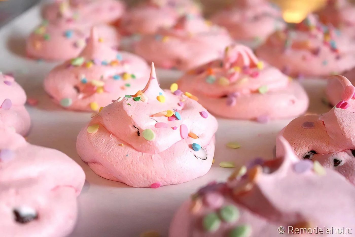 Foodieaholic Strawberry Meringues Bekob 123228