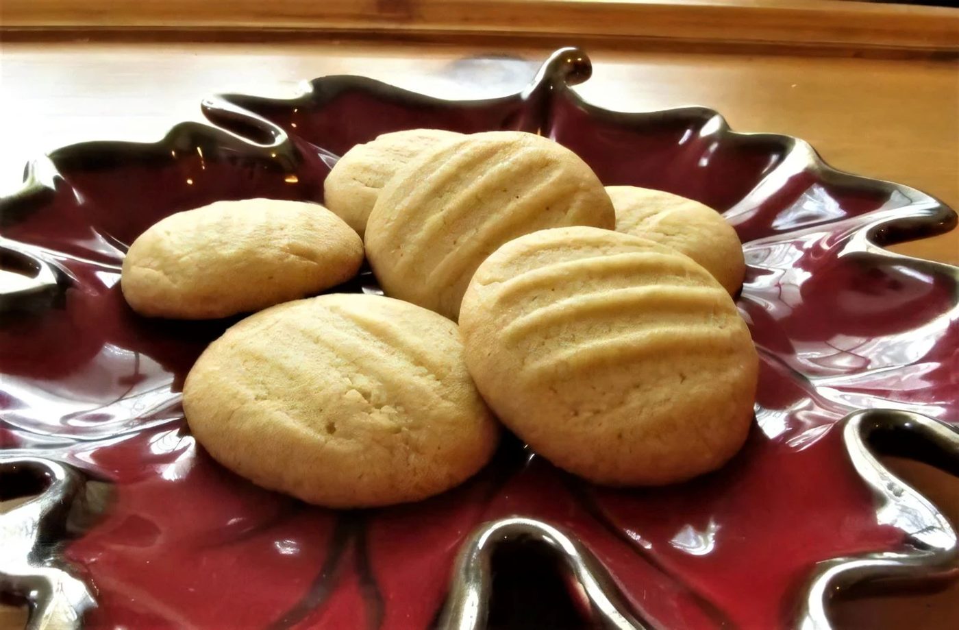 Brown Butter Cookies On Platea 123254