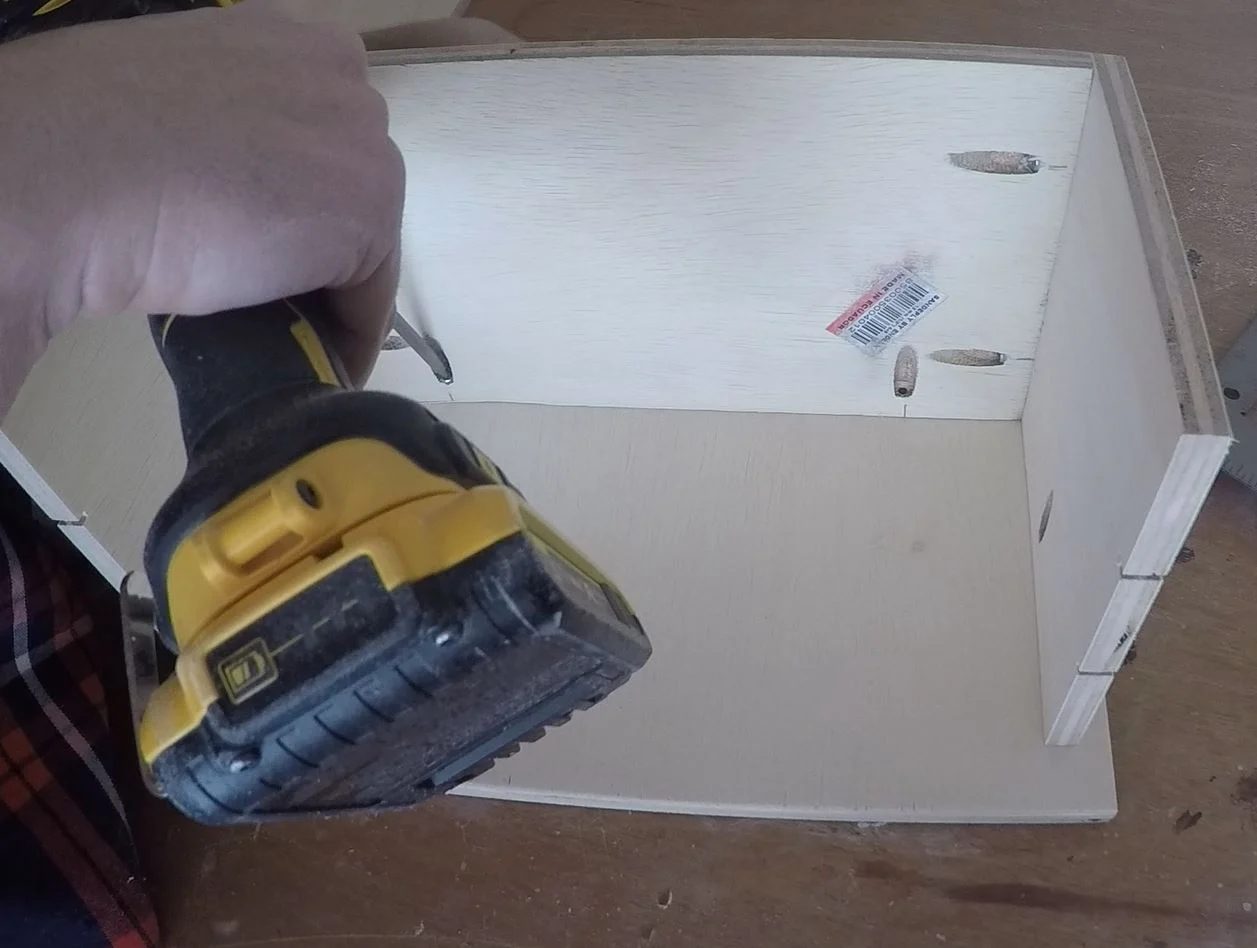 Bekob Spice Cupboard Assemble (28)
