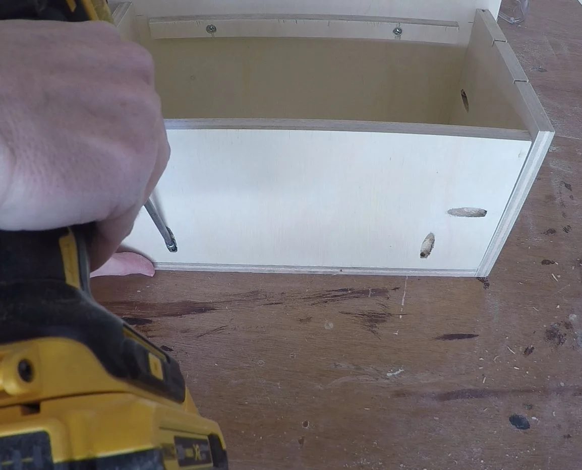 Bekob Spice Cupboard Assemble (37)