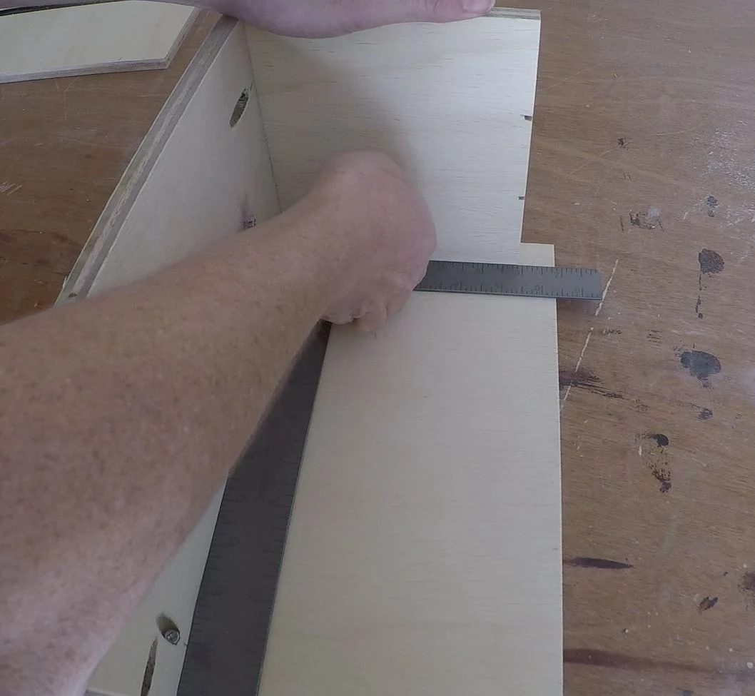 Bekob Spice Cupboard Assemble (30)
