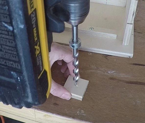 Bekob Spice Cupboard Assemble (39)