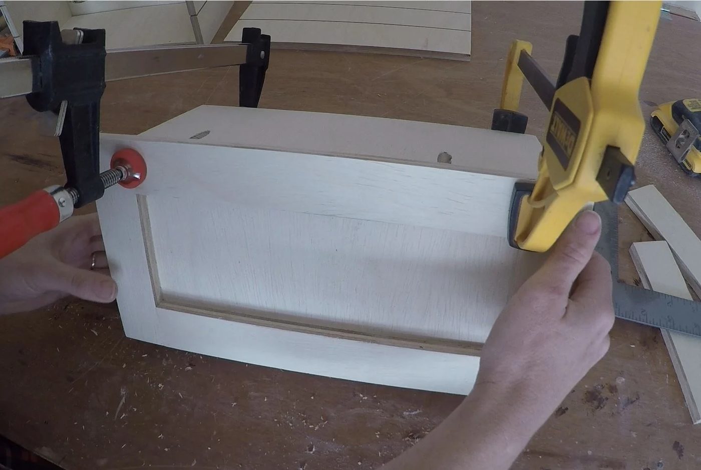 Bekob Spice Cupboard Assemble (53)