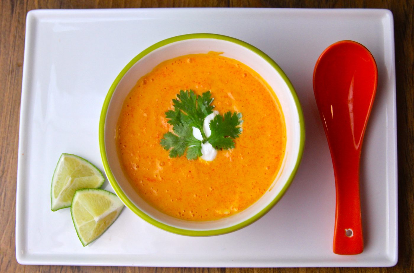 Creamy Carrot Soup | FOODIEaholic.com #summer #soup #chilled #carrot