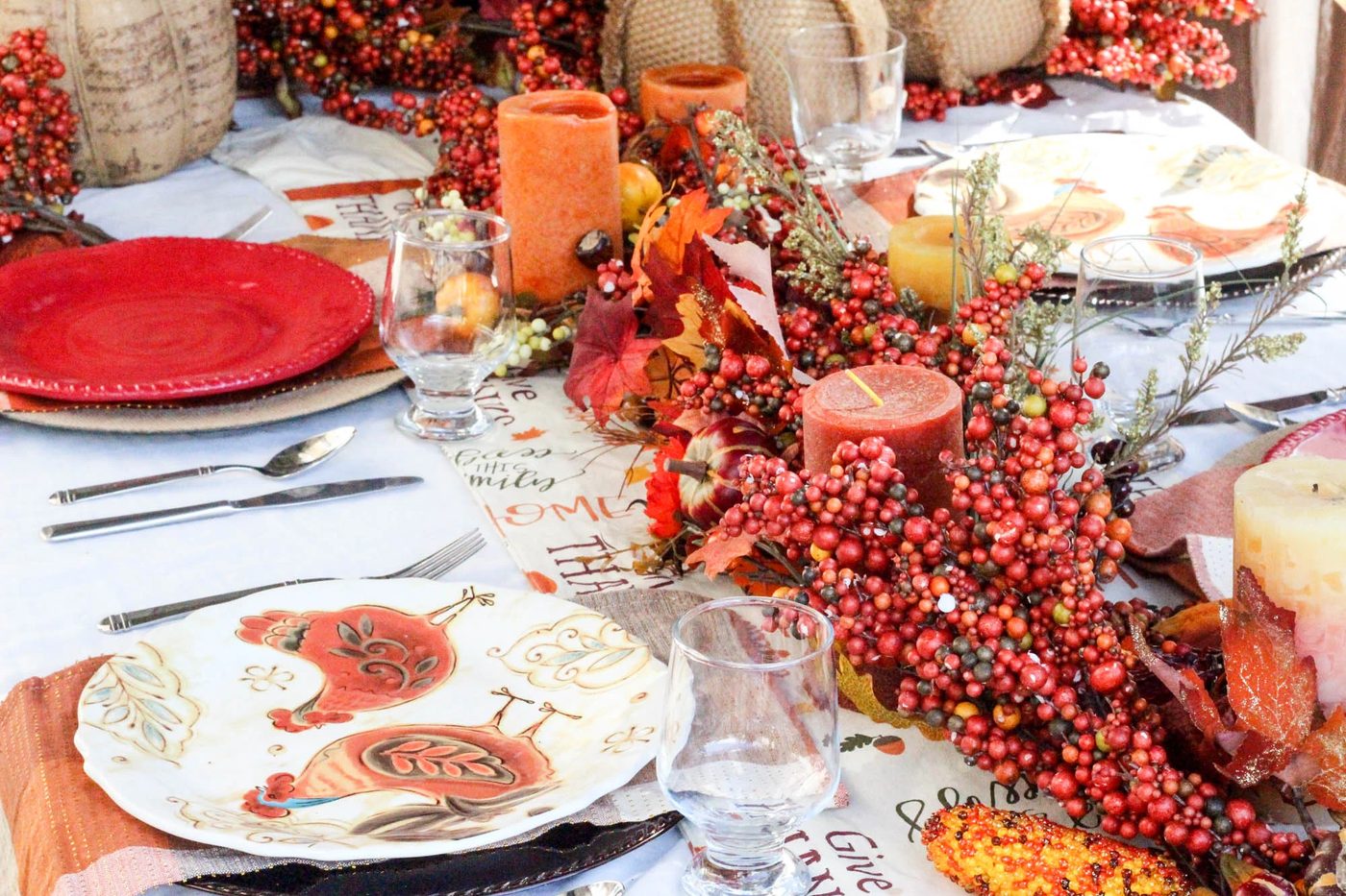 Fall Thanksgiving Tablescape - Bekob