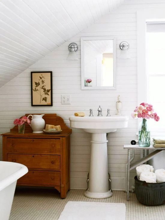 Classic Farmhouse Bathroom Inspiration