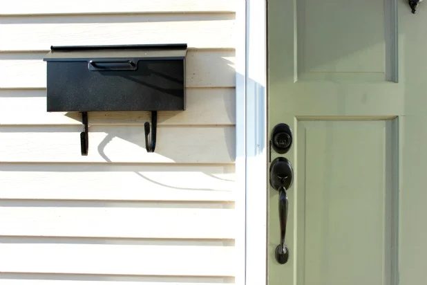 curb appeal option, paint front door knobs from Bekob