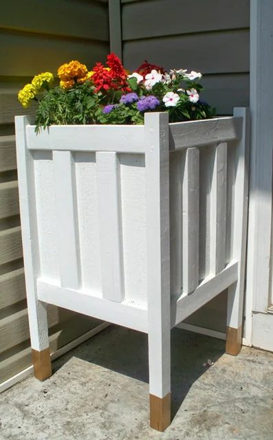 handmade wooden front porch planter on Bekob
