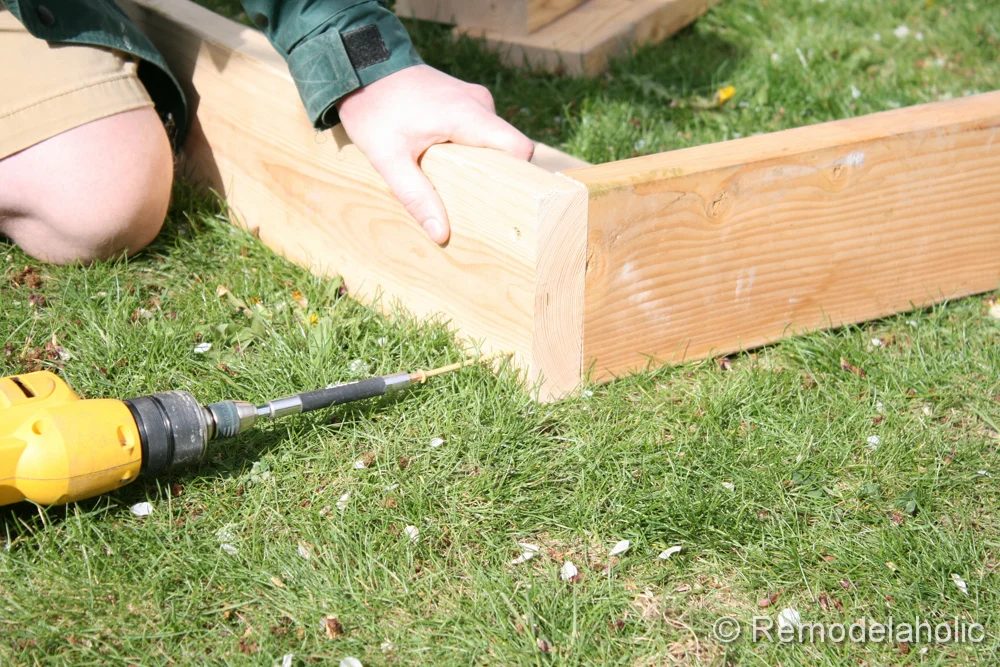 custom raised garden boxes-7