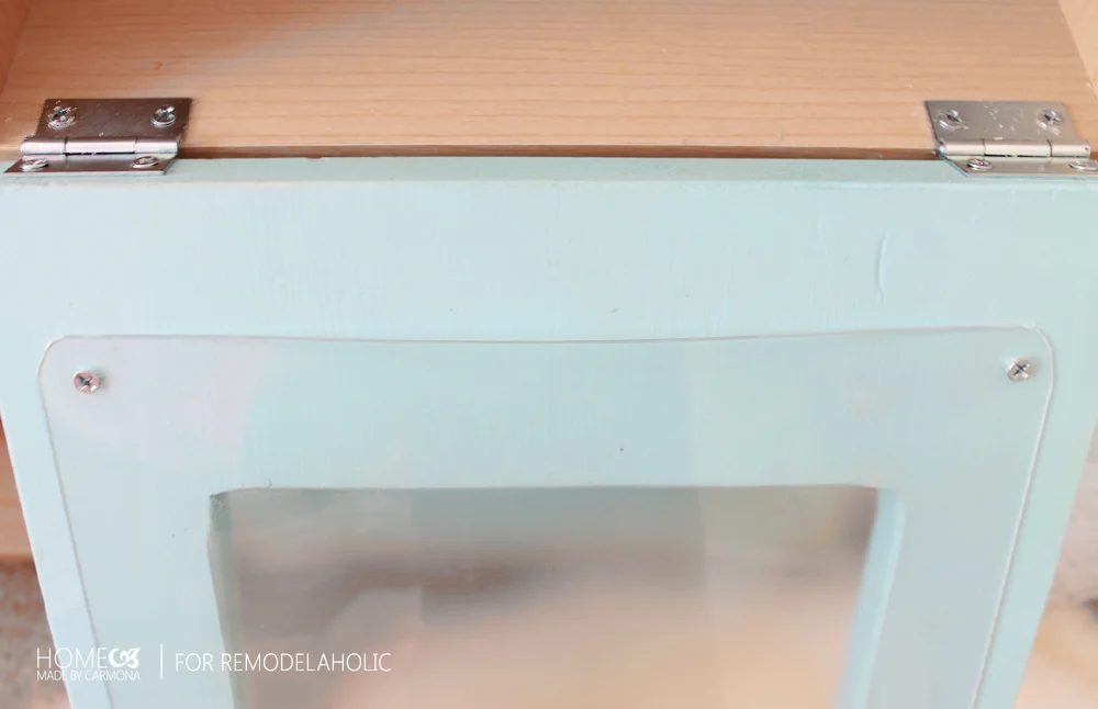 straightforward way to Handmade a fake oven door with a window, for a child's pretend kitchen