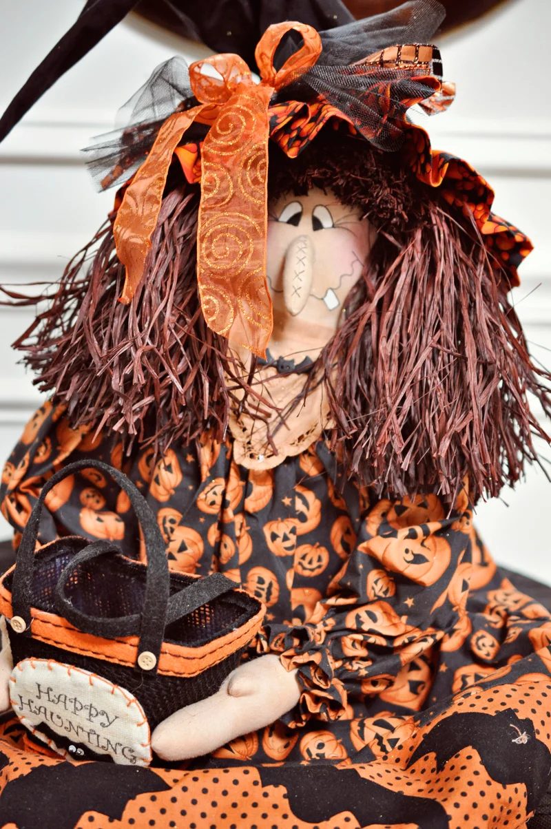 direct Halloween Decor options and Tutorials at Bekob.com