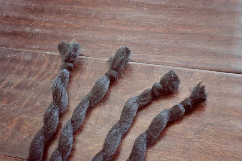 How to make an extra large spider web | straightforward decor for a Halloween party: an oversized yarn spiderweb, so straightforward to make but such a big impact! | direct Hallowe