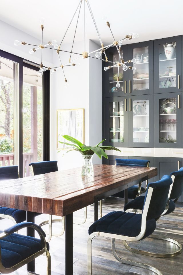 Inspiration and tips for decorating a casual coastal dining room